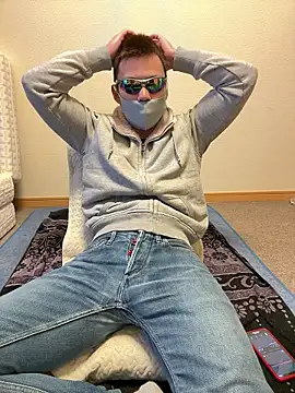 ki--kun online show from 03/25/26, 08:09