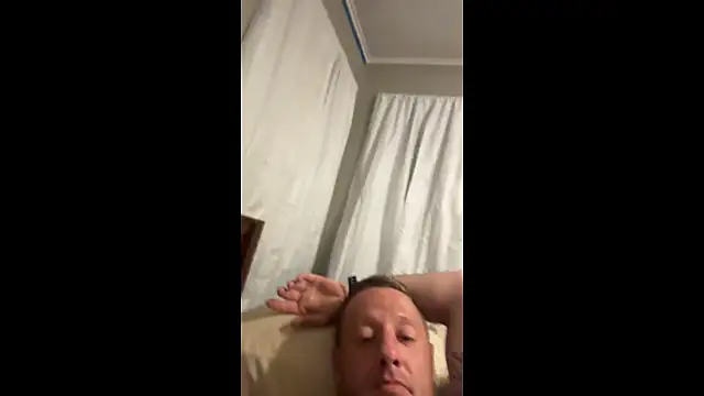 biggzee6 online show from 04/04/26, 01:37