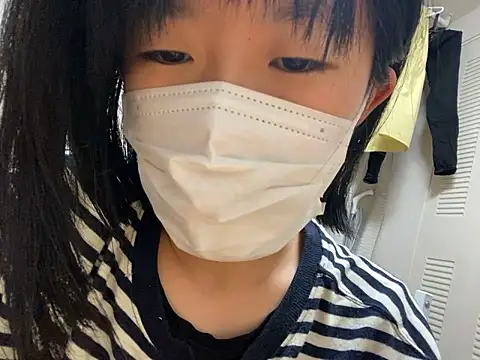 riri riri jp online show from 10/19/25, 03:34