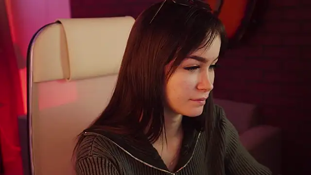 Snapshot of DakotaaJohnnson chatting on 03/21/25, 05:11 DakotaaJohnnson online show from 03/21/25, 05:11