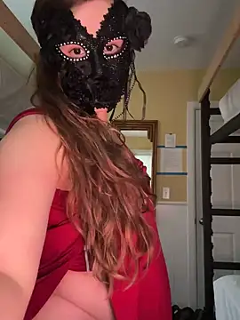 pregnant bella  online show from 01/17/25, 12:21