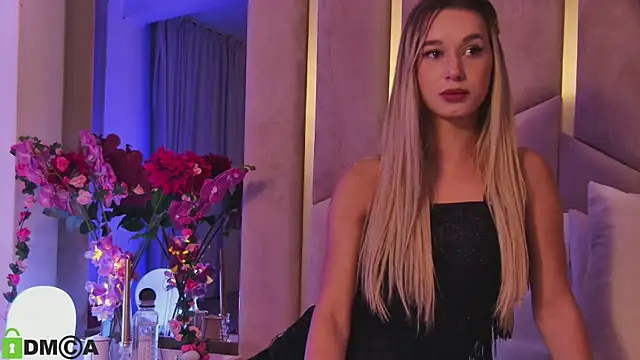 MaeveDream online show from 10/10/25, 06:29