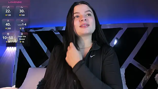 Snapshot of ValeriaOrtega chatting on 02/18/25, 12:28 ValeriaOrtega online show from 02/18/25, 12:28