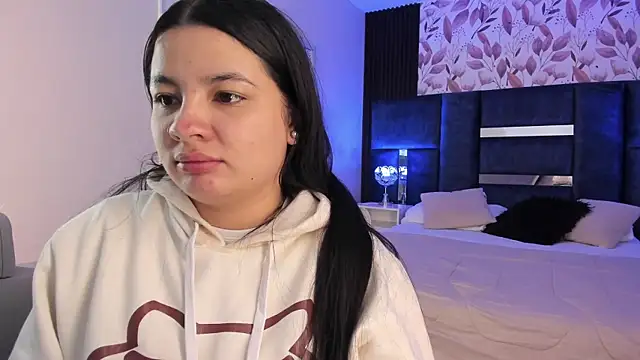 Snapshot of ValeriaOrtega chatting on 10/01/25, 11:16 ValeriaOrtega online show from 10/01/25, 11:16