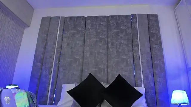 Snapshot of ValeriaOrtega chatting on 10/07/25, 11:40 ValeriaOrtega online show from 10/07/25, 11:40