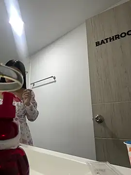 Snapshot of ValeriaOrtega chatting on 02/14/26, 10:12 ValeriaOrtega online show from 02/14/26, 10:12