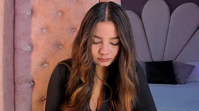 Snapshot of ValeriaOrtega chatting on 07/17/26, 11:39 ValeriaOrtega online show from 07/17/26, 11:39