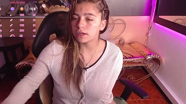 Kitten Cam online show from 10/09/25, 02:20