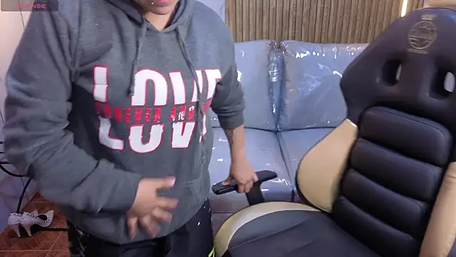 Kitten Cam online show from 02/08/26, 03:54