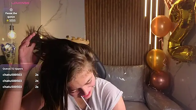 Kitten Cam online show from 07/07/26, 08:07
