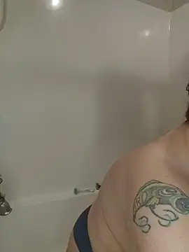 TattedMamaXOXO online show from 12/21/25, 04:58