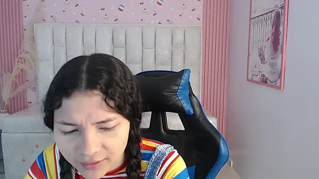 Snapshot of shalon_diaz_s chatting on 10/16/25, 01:23 shalon diaz s online show from 10/16/25, 01:23