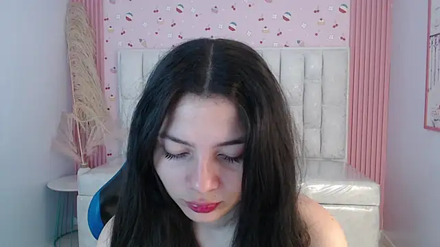 Snapshot of shalon_diaz_s chatting on 11/12/25, 01:00 shalon diaz s online show from 11/12/25, 01:00