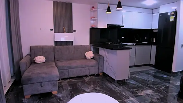 1lubonnie online show from 09/09/25, 12:43