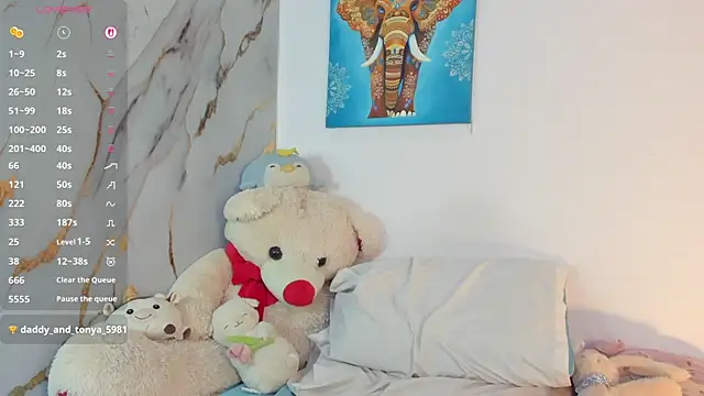 Snapshot of cute_dani01 chatting on 10/28/25, 09:39 cute dani01 online show from 10/28/25, 09:39