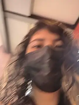 Snapshot of GinnyDelice chatting on 02/18/25, 11:30 GinnyDelice online show from 02/18/25, 11:30