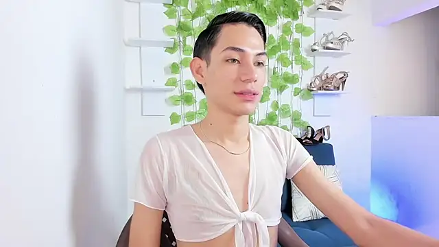 Snapshot of JackeOwens chatting on 05/04/26, 12:01 JackeOwens online show from 05/04/26, 12:01