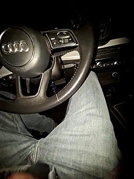 Nzino1983 online show from 03/18/26, 06:00