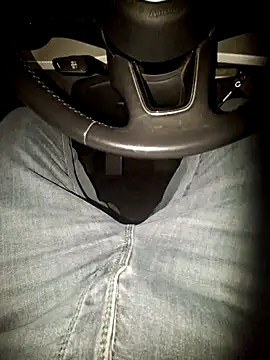 Nzino1983 online show from 03/19/26, 06:01