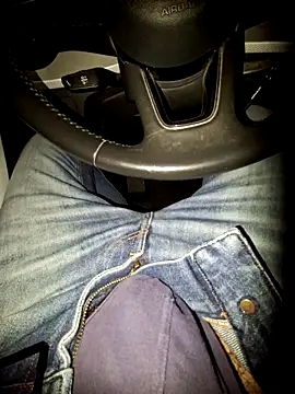 Nzino1983 online show from 03/25/26, 06:25