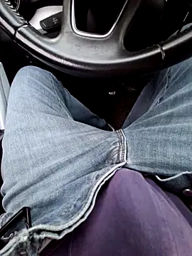 Nzino1983 online show from 04/14/26, 05:19