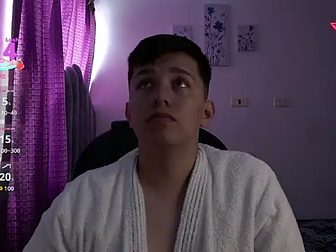 Alan red online show from 09/08/25, 03:44