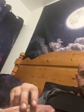 Snapshot of wyattstone chatting on 10/04/25, 02:53 wyattstone online show from 10/04/25, 02:53