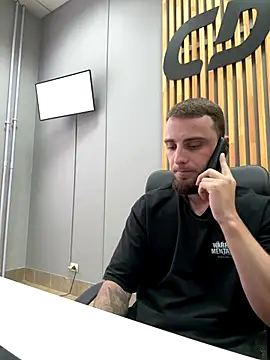 Snapshot of Ohhh_pleasure chatting on 09/17/25, 05:09 Ohhh pleasure online show from 09/17/25, 05:09