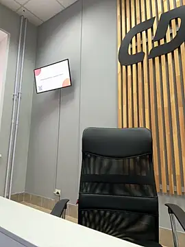 Snapshot of Ohhh_pleasure chatting on 10/14/25, 08:37 Ohhh pleasure online show from 10/14/25, 08:37