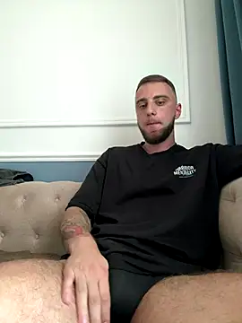 Snapshot of Ohhh_pleasure chatting on 12/14/25, 04:07 Ohhh pleasure online show from 12/14/25, 04:07