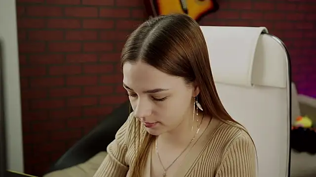 PamBeesly online show from 01/22/25, 09:24