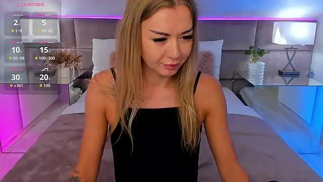 SusanBlair online show from 10/03/25, 05:15