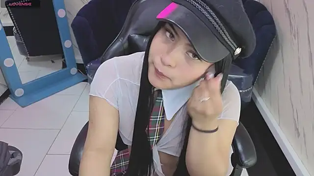 Paulette v online show from 10/02/25, 01:07