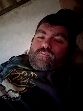 Rcraigue4 online show from 02/04/25, 10:55