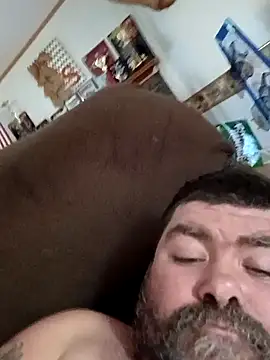 Rcraigue4 online show from 10/12/25, 02:49