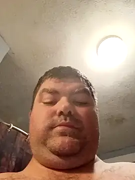 Rcraigue4 online show from 10/21/25, 12:33