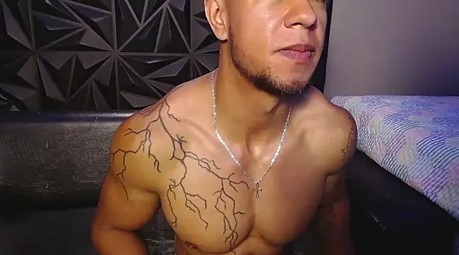 Snapshot of Jacob_Beckett chatting on 02/15/25, 04:12 Jacob Beckett online show from 02/15/25, 04:12