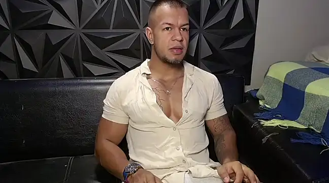 Snapshot of Jacob_Beckett chatting on 03/10/25, 12:15 Jacob Beckett online show from 03/10/25, 12:15