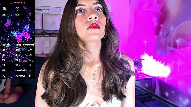 emili clark online show from 11/27/25, 04:03