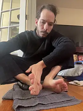 Prolapse Pig online show from 01/11/26, 06:02