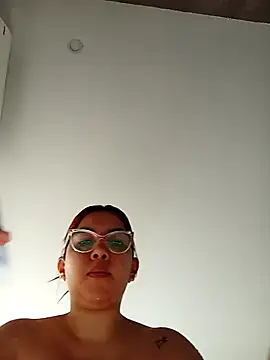 brithany olson25 online show from 02/16/25, 01:38