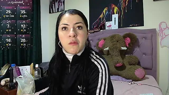 Emmie Hot online show from 12/02/25, 12:10