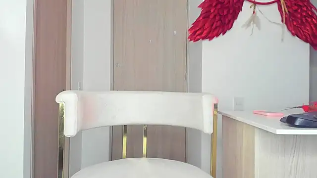 valerietnt online show from 02/15/25, 03:42