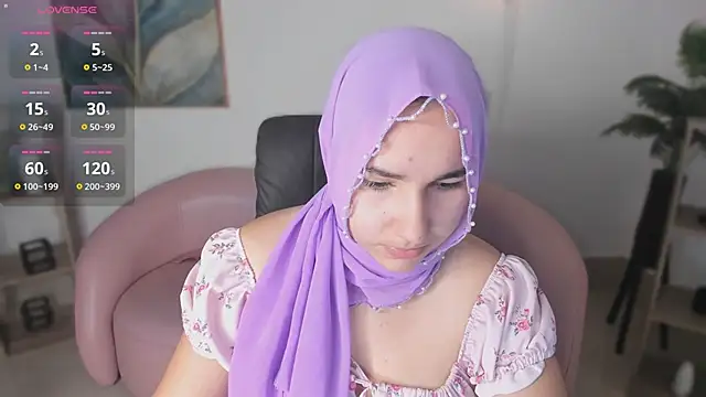 Ayha khalaf online show from 12/03/25, 01:02