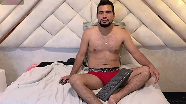 luxurycoupl online show from 02/04/25, 09:38