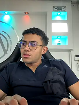 Thonny-becker online show from 10/24/25, 12:30