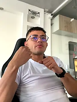 Thonny-becker online show from 11/08/25, 08:40