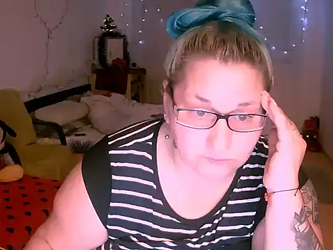 mayamayx online show from 12/19/25, 06:04