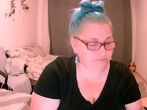 mayamayx online show from 07/10/26, 08:00