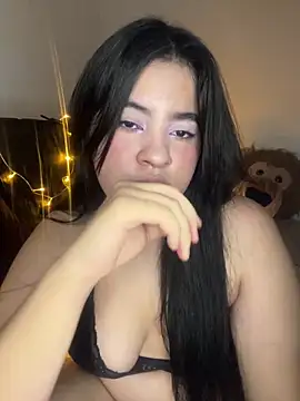 Snapshot of katte_1miau chatting on 01/20/25, 05:48 katte 1miau online show from 01/20/25, 05:48